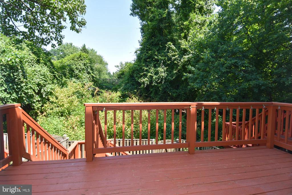 2617 CHIVALRY COURT