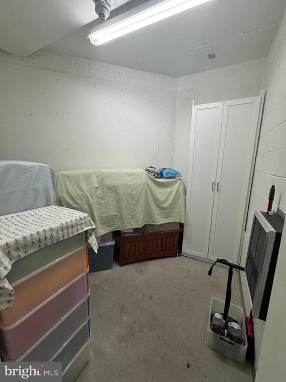 4901 HAMPDEN LANE Unit: 305