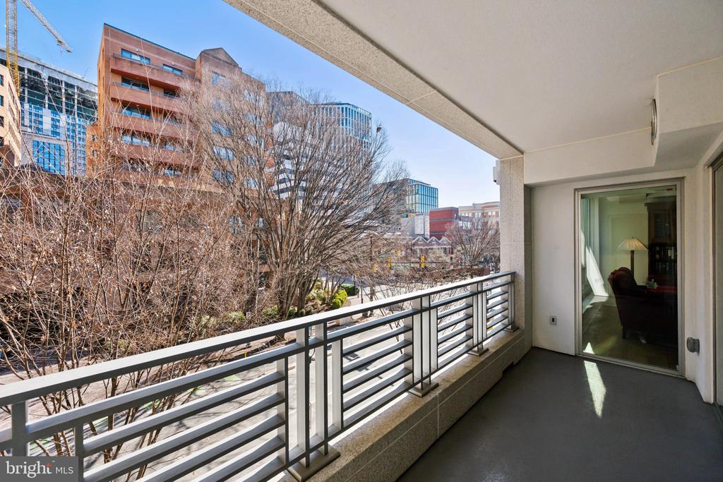 4901 HAMPDEN LANE Unit: 305