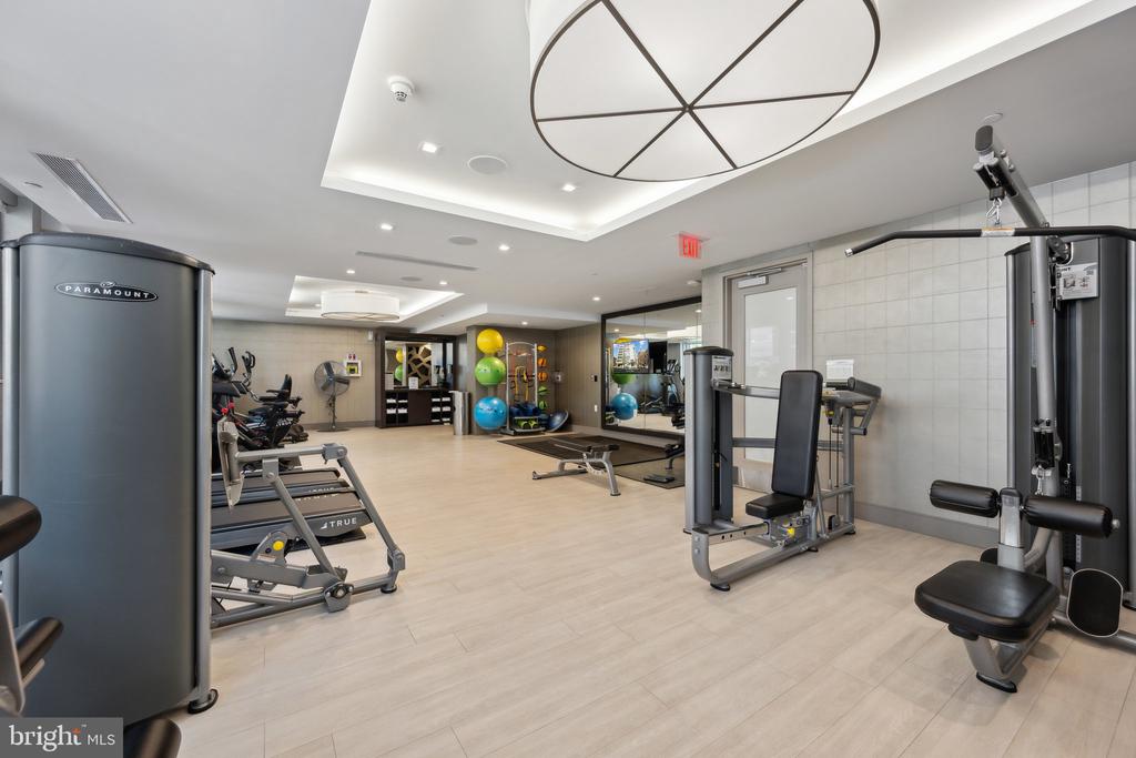 4901 HAMPDEN LANE Unit: 305