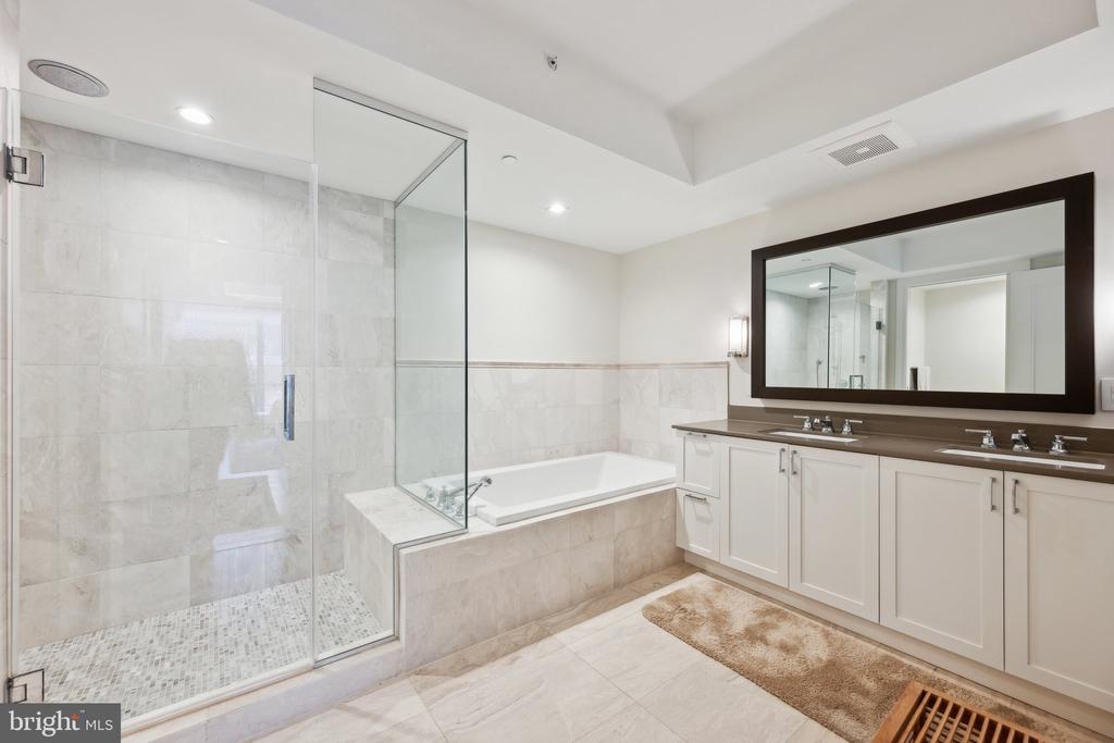 4901 HAMPDEN LANE Unit: 305