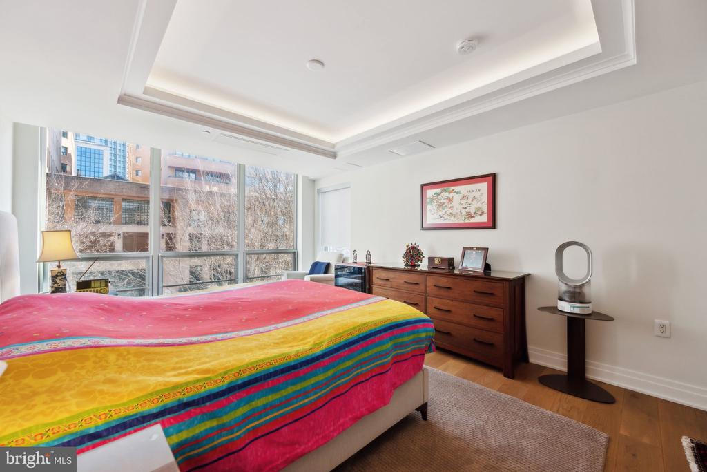 4901 HAMPDEN LANE Unit: 305
