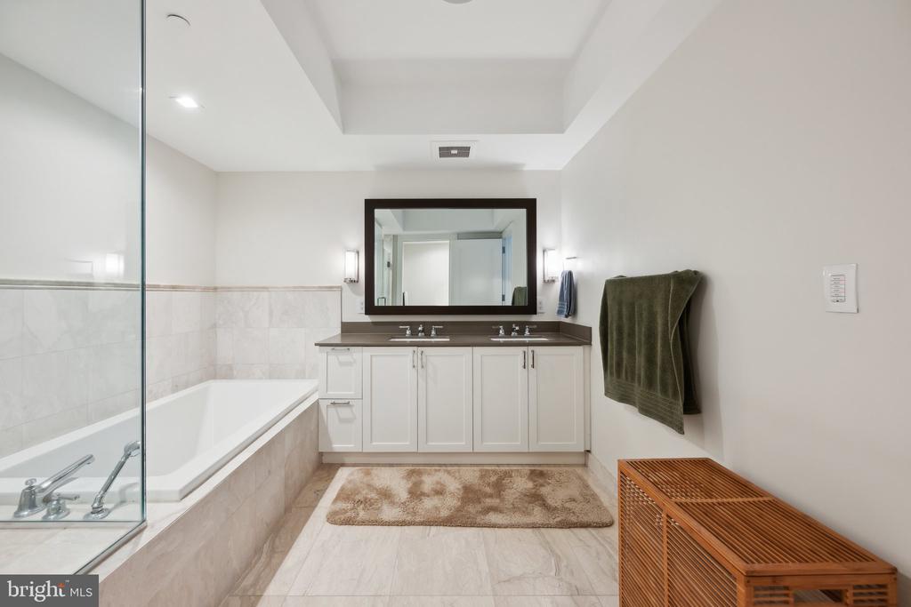 4901 HAMPDEN LANE Unit: 305