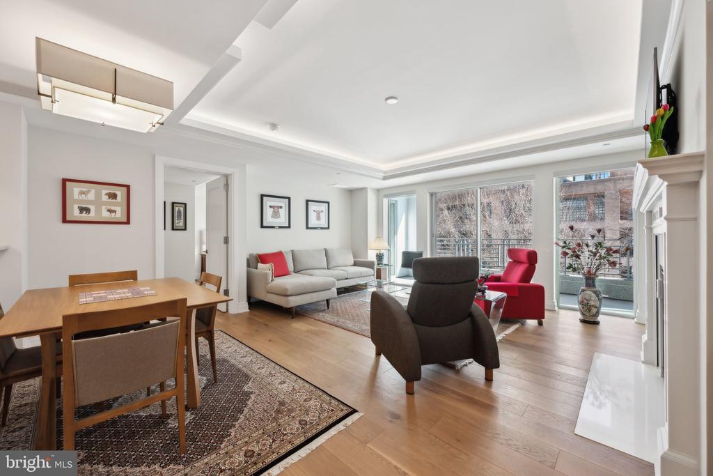 4901 HAMPDEN LANE Unit: 305