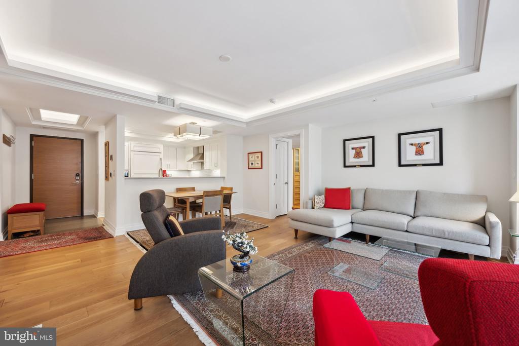 4901 HAMPDEN LANE Unit: 305