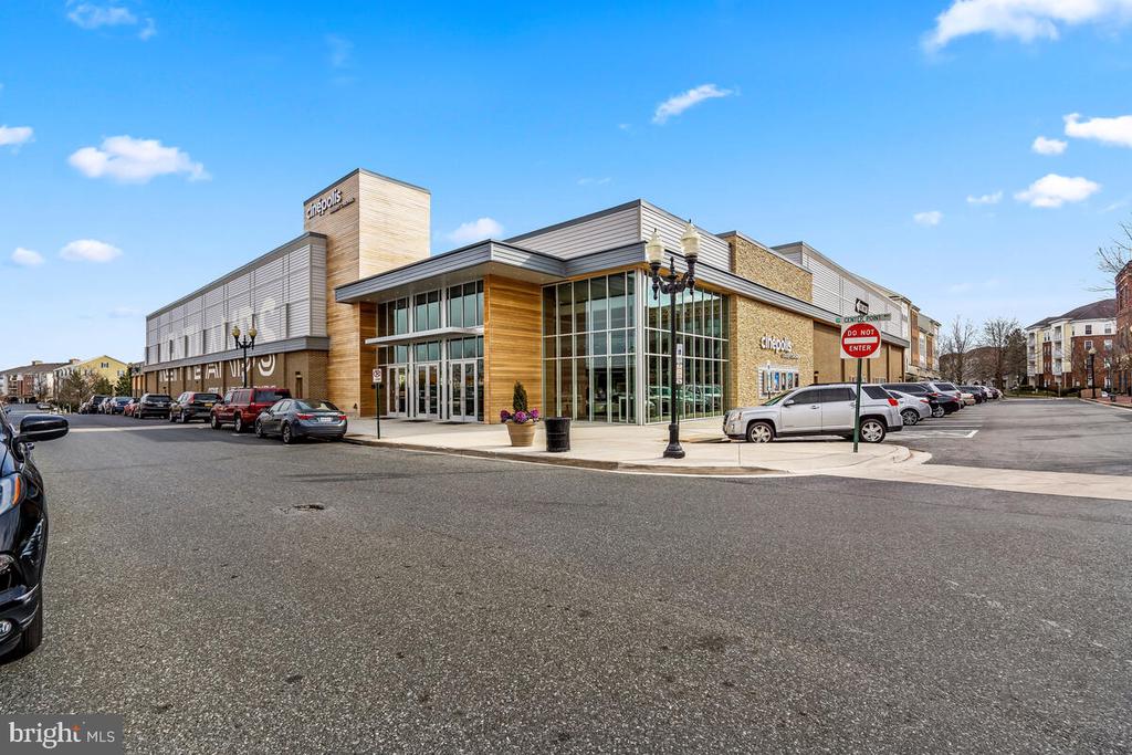 7 BOOTH STREET Unit: 102