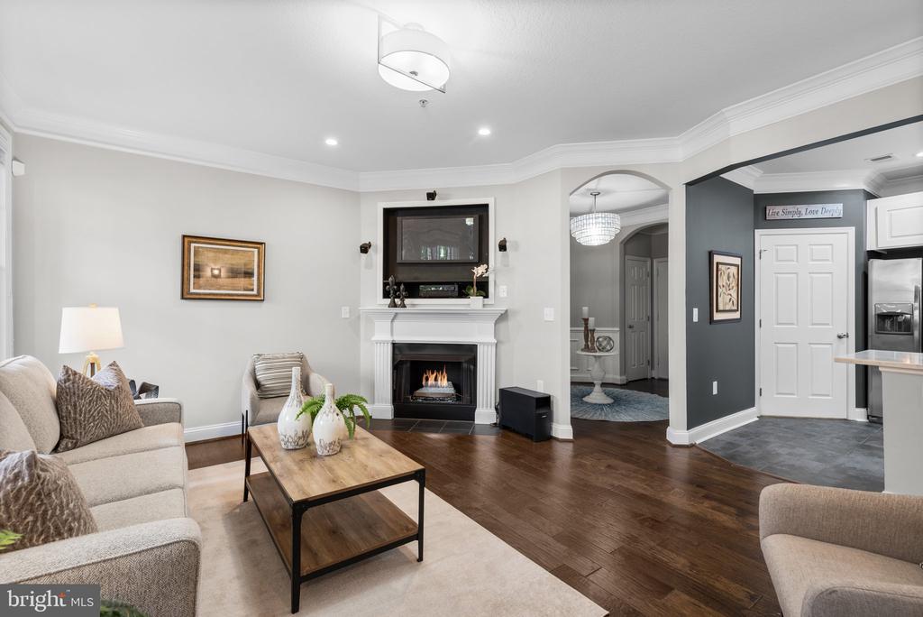 7 BOOTH STREET Unit: 102