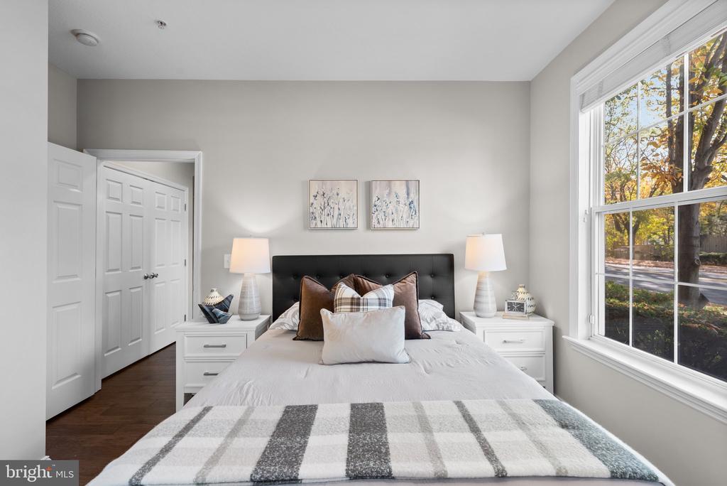 7 BOOTH STREET Unit: 102