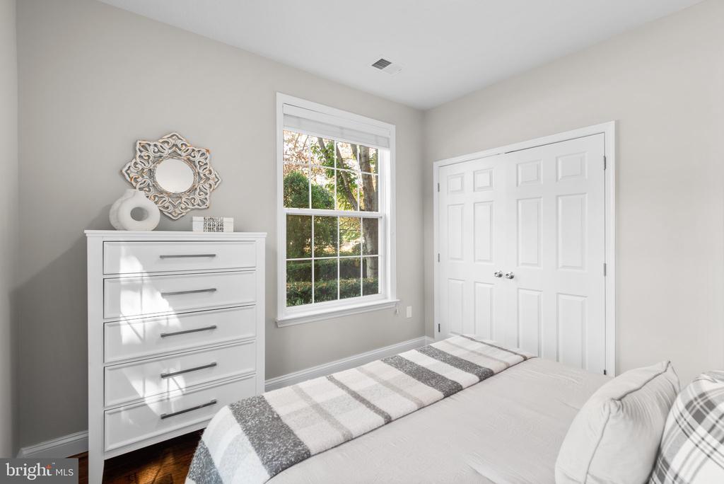 7 BOOTH STREET Unit: 102