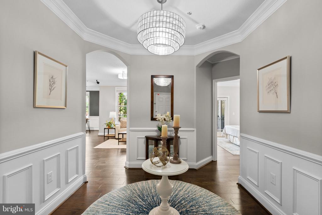7 BOOTH STREET Unit: 102