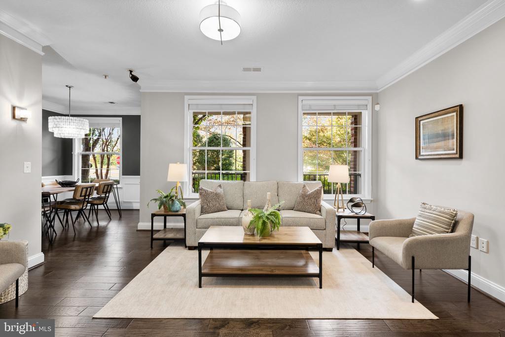 7 BOOTH STREET Unit: 102