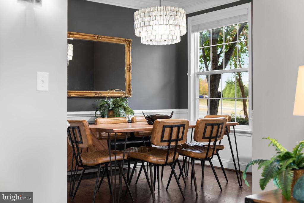 7 BOOTH STREET Unit: 102