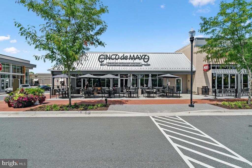 7 BOOTH STREET Unit: 102