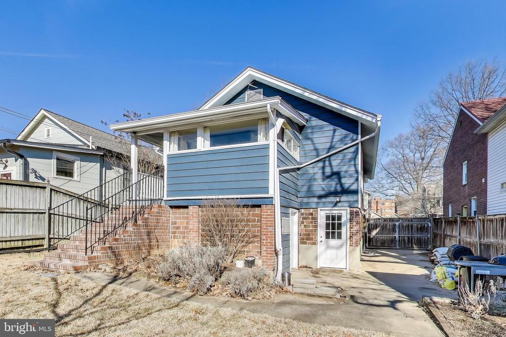 804 GIST AVENUE