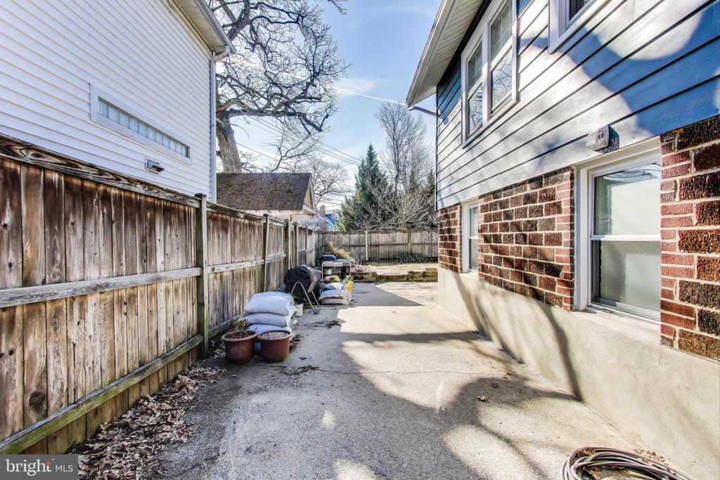 804 GIST AVENUE