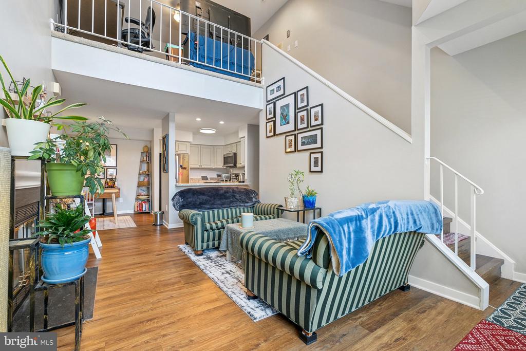 10108 HELLINGLY PLACE Unit: 300