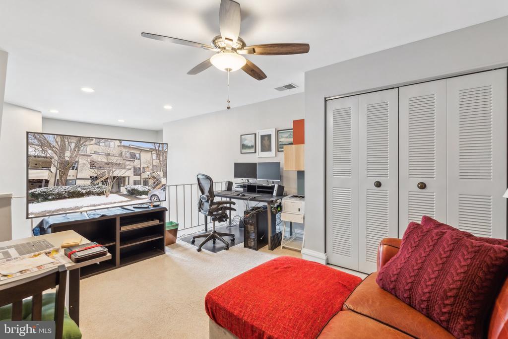 10108 HELLINGLY PLACE Unit: 300