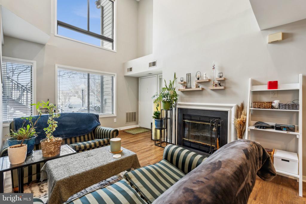 10108 HELLINGLY PLACE Unit: 300