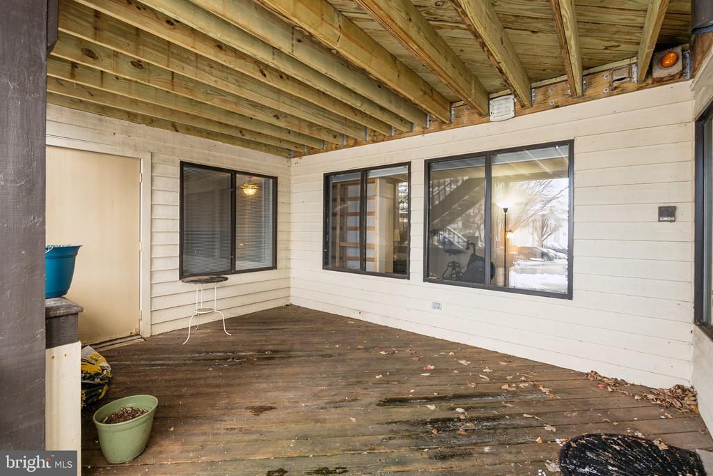 10108 HELLINGLY PLACE Unit: 300