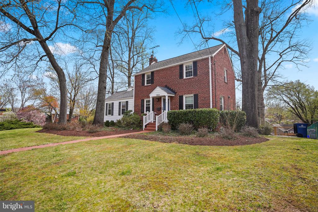 322 PENWOOD ROAD