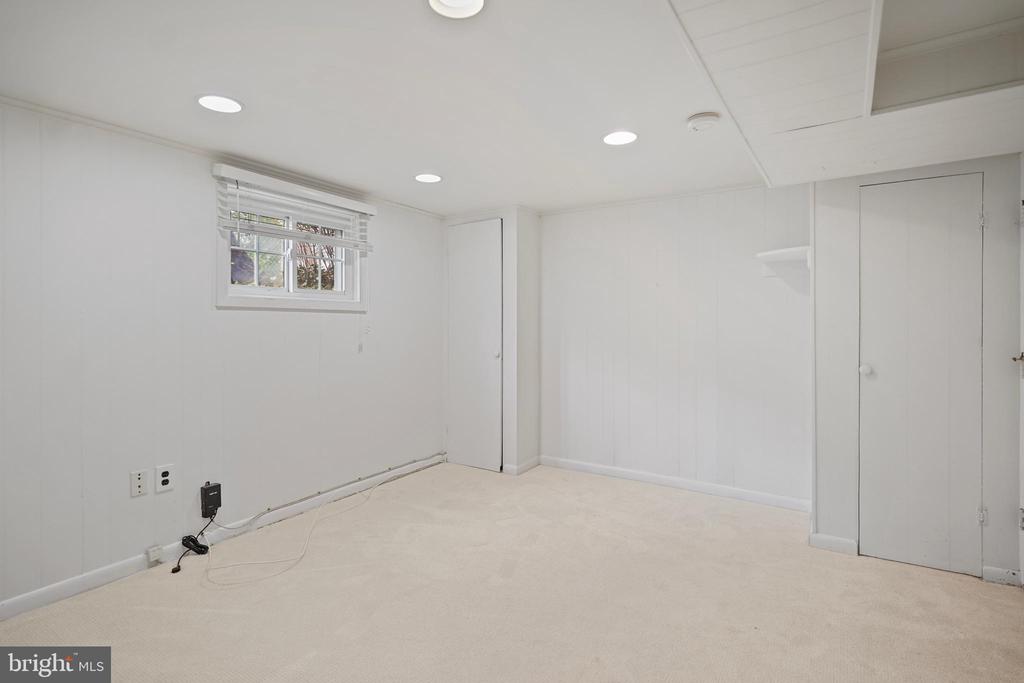 322 PENWOOD ROAD