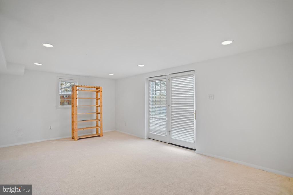 322 PENWOOD ROAD