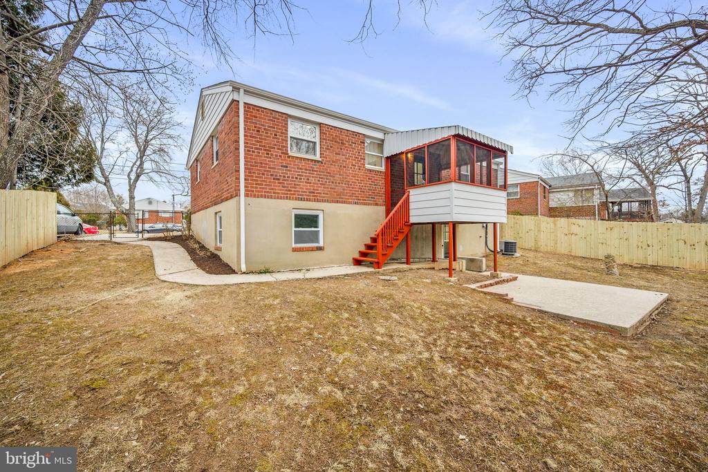 10702 TENBROOK DRIVE