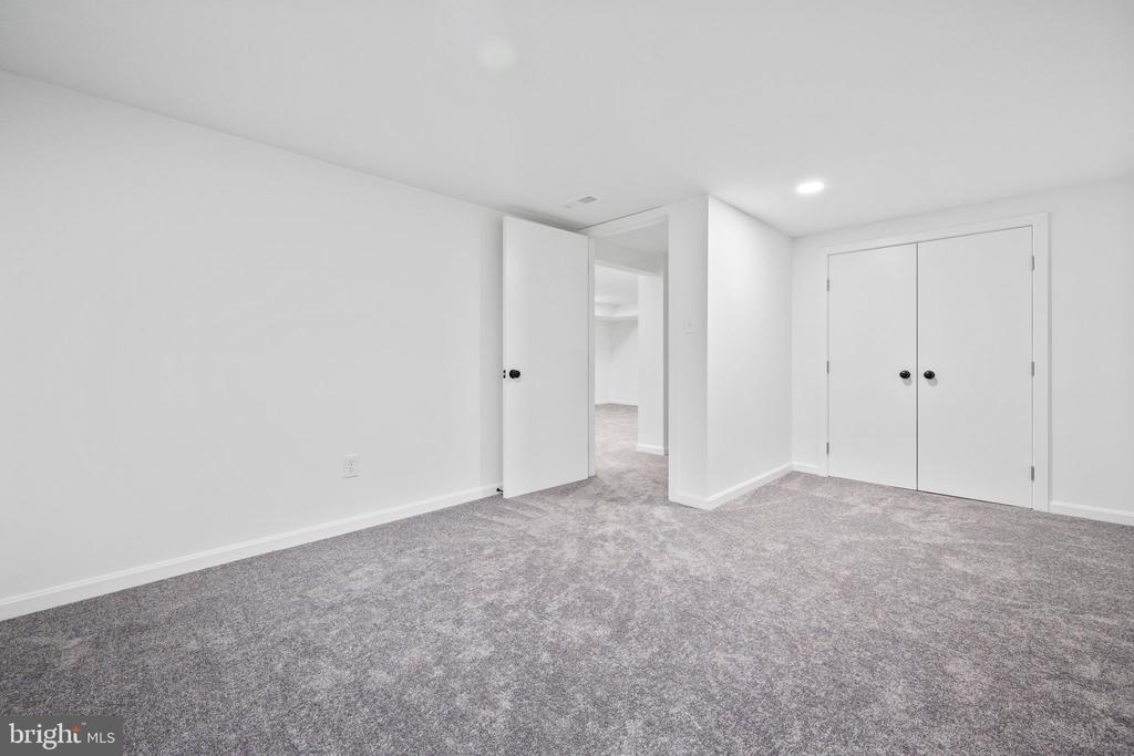 10702 TENBROOK DRIVE