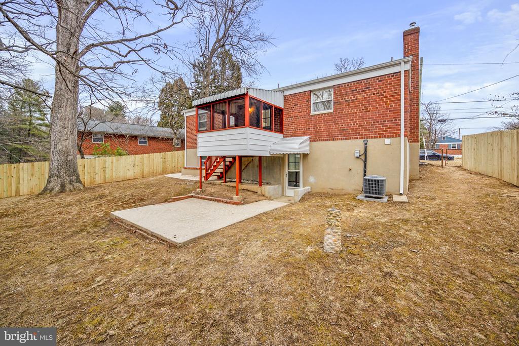 10702 TENBROOK DRIVE