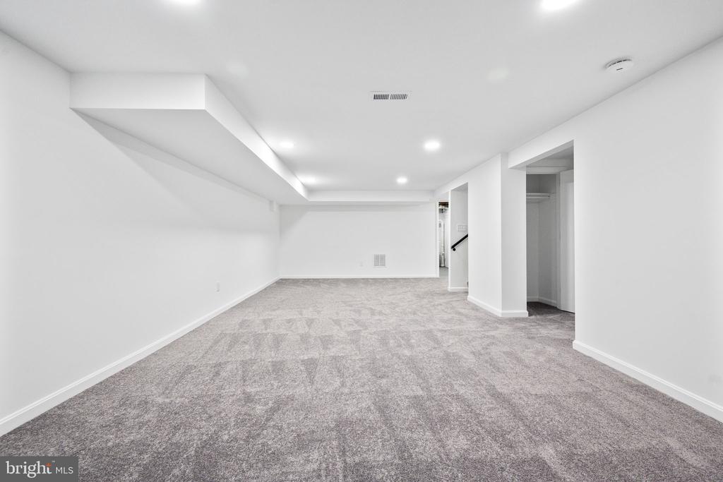 10702 TENBROOK DRIVE