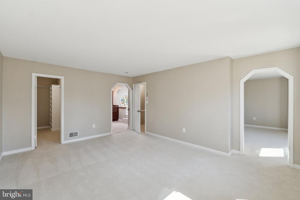 13509 ANNDYKE PLACE