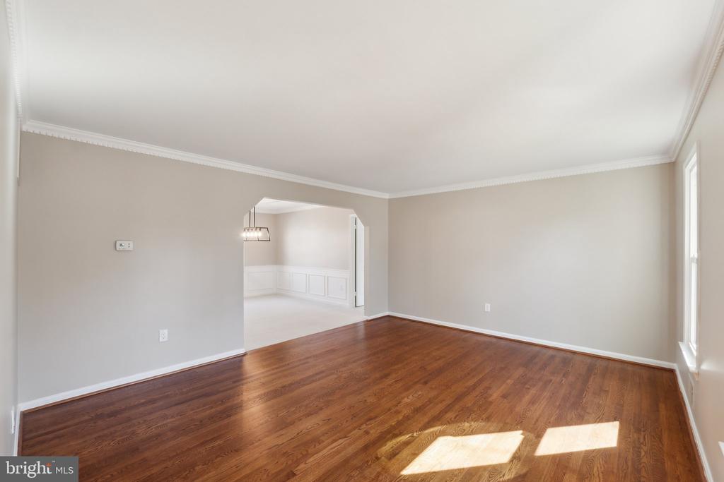 13509 ANNDYKE PLACE