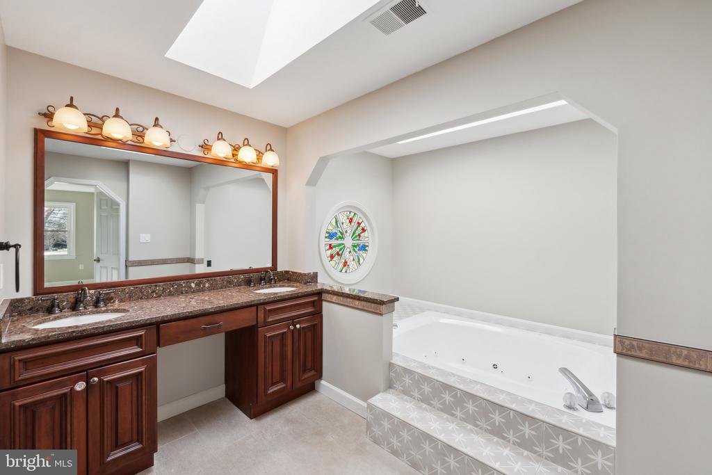 13509 ANNDYKE PLACE