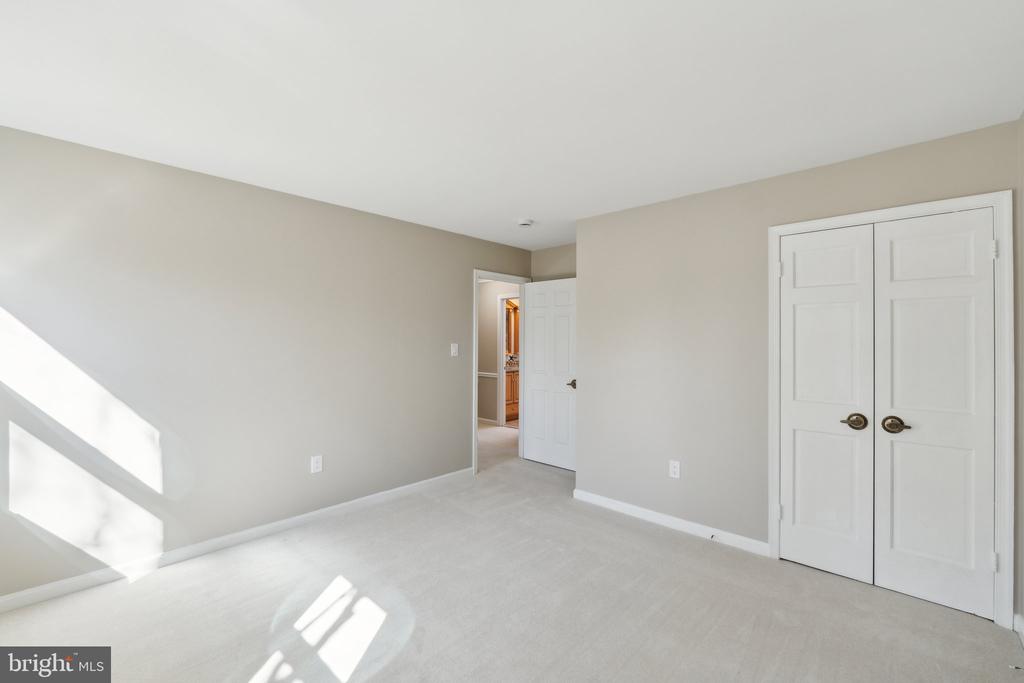 13509 ANNDYKE PLACE