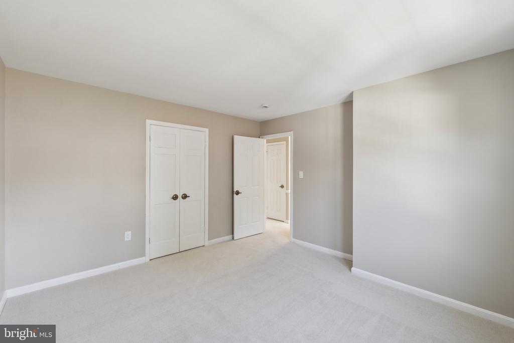 13509 ANNDYKE PLACE