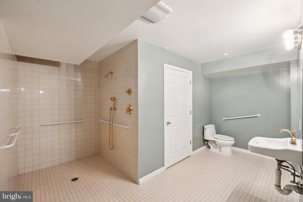 13509 ANNDYKE PLACE