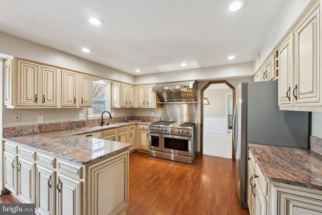 13509 ANNDYKE PLACE