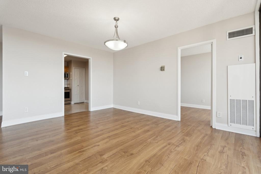5225 POOKS HILL ROAD Unit: 1618S