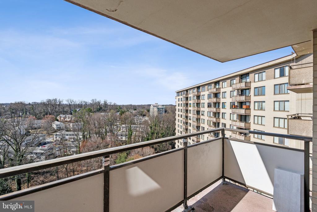 5225 POOKS HILL ROAD Unit: 1618S