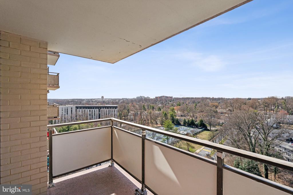 5225 POOKS HILL ROAD Unit: 1618S