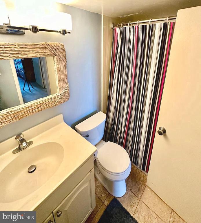 4242 E WEST HWY Unit: 810
