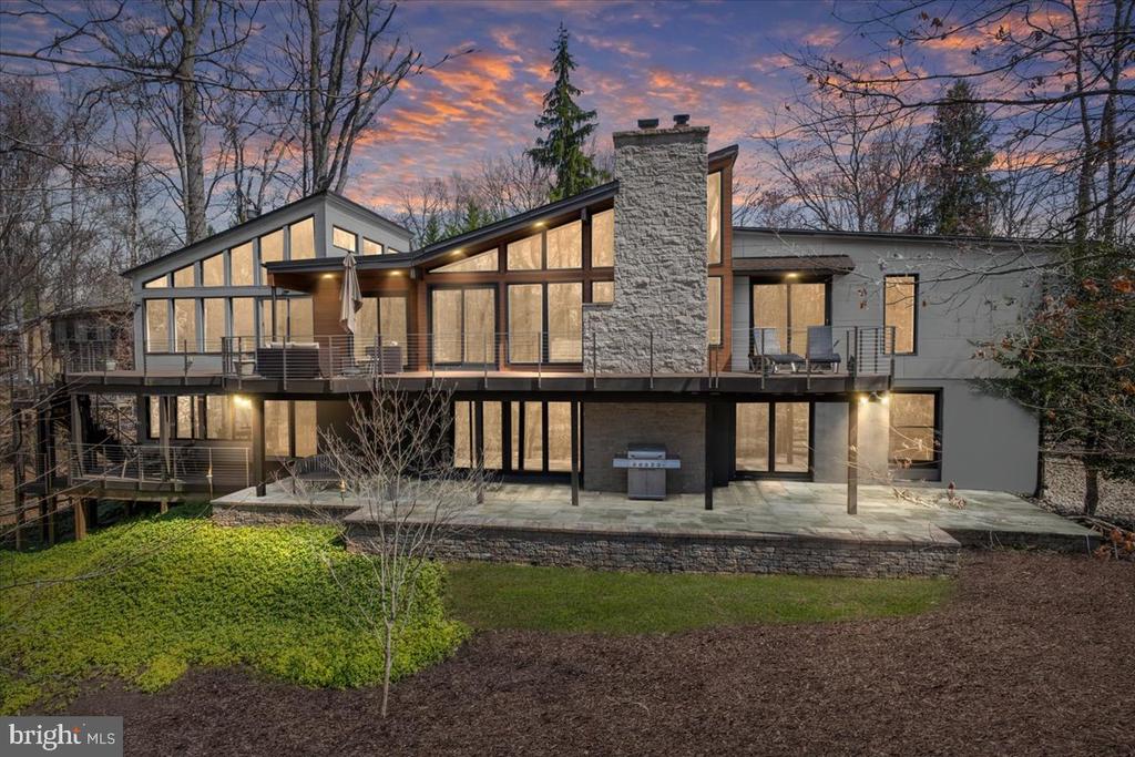 11136 POWDER HORN DRIVE