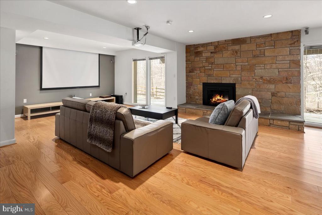 11136 POWDER HORN DRIVE