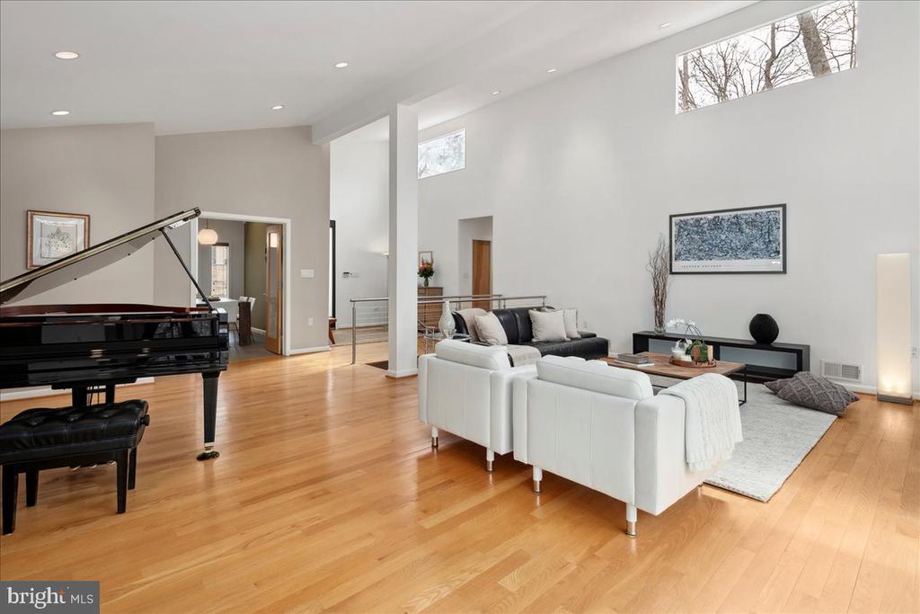 11136 POWDER HORN DRIVE