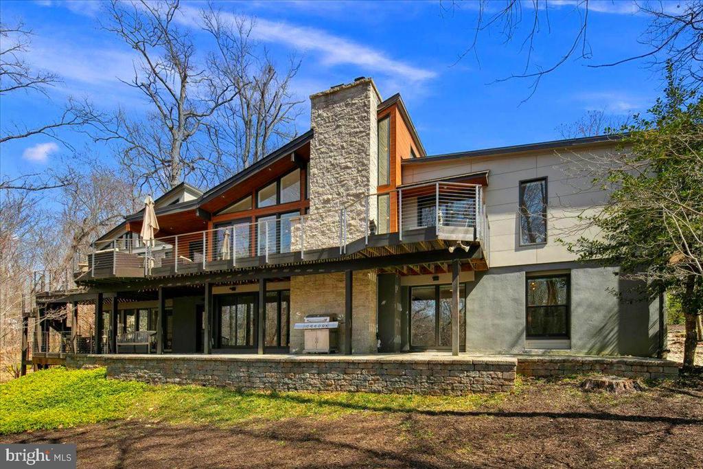 11136 POWDER HORN DRIVE