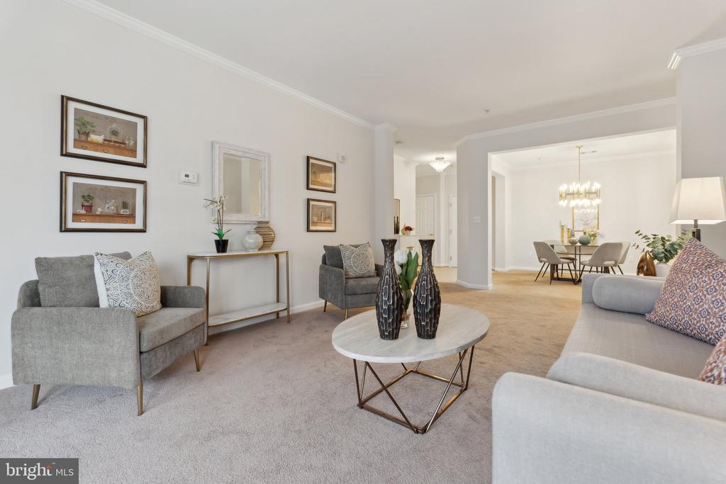 301 HIGH GABLES DRIVE Unit: 305
