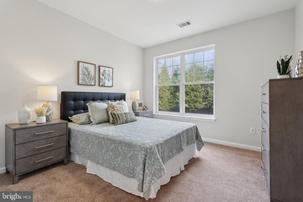 301 HIGH GABLES DRIVE Unit: 305