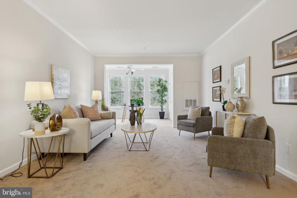 301 HIGH GABLES DRIVE Unit: 305