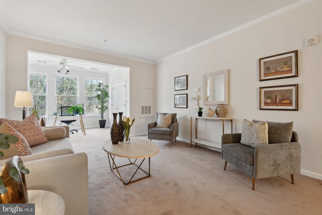 301 HIGH GABLES DRIVE Unit: 305