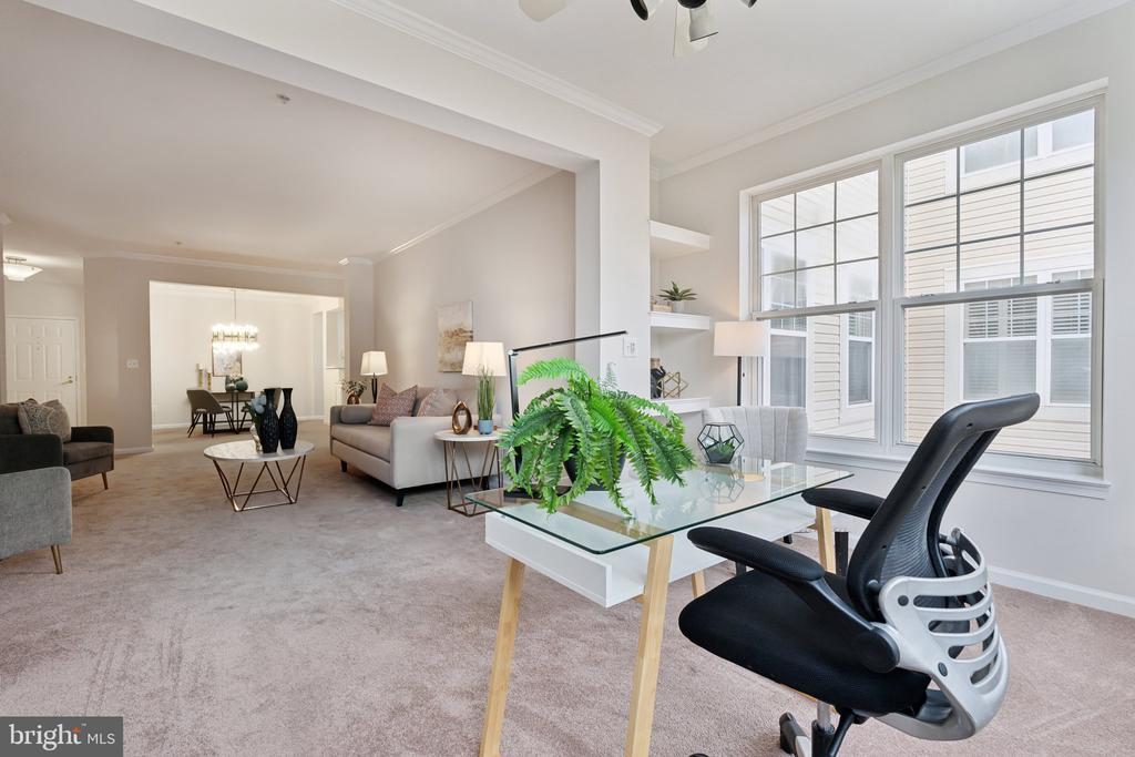 301 HIGH GABLES DRIVE Unit: 305